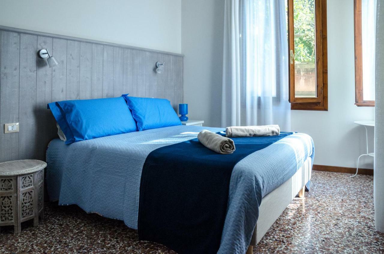 Appartamento Azzurro Two Bathrooms Venezia Esterno foto